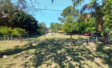 Gran terreno de 1.200m² con casa, quincho y pileta