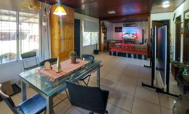 Gran terreno de 1.200m² con casa, quincho y pileta