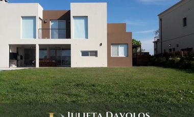 Casa a la laguna en El Canton - Islas