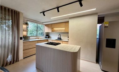 Apartamento remodelado en el Poblado - san lucas