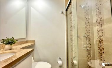 Apartamento altos del poblado excelente precio