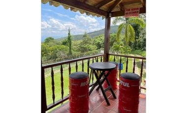 FINCA EN VENTA EN EL CASTILLO SANTA ELENA EL CERRITO