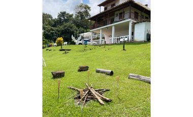 FINCA EN VENTA EN EL CASTILLO SANTA ELENA EL CERRITO