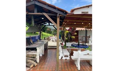 FINCA EN VENTA EN EL CASTILLO SANTA ELENA EL CERRITO