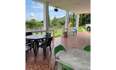 FINCA EN VENTA EN EL CASTILLO SANTA ELENA EL CERRITO
