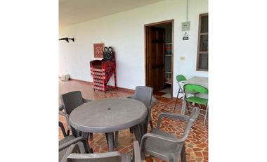 FINCA EN VENTA EN EL CASTILLO SANTA ELENA EL CERRITO