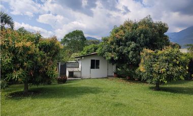 CASA CAMPESTRE EN VENTA SANTA ELENA VIA EL CASTILLO CONJUNTO