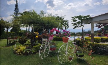CASA CAMPESTRE EN VENTA SANTA ELENA VIA EL CASTILLO CONJUNTO