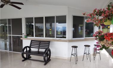 CASA CAMPESTRE EN VENTA SANTA ELENA VIA EL CASTILLO CONJUNTO