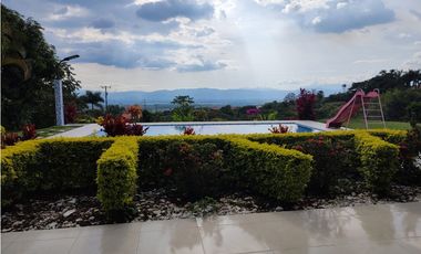CASA CAMPESTRE EN VENTA SANTA ELENA VIA EL CASTILLO CONJUNTO