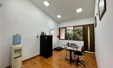 CASA EN VENTA PALMIRA LAS MERCEDES AMPLIA CON OPORTUNIDAD COMERCIAL 