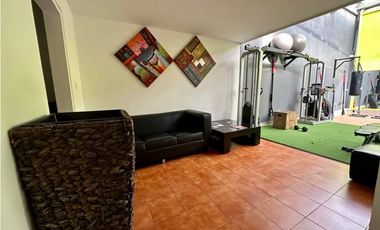 CASA EN VENTA PALMIRA LAS MERCEDES AMPLIA CON OPORTUNIDAD COMERCIAL 