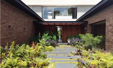 CASA EN ARRIENDO ALTO DE PALMAS - ENVIGADO