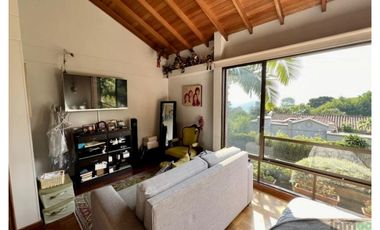 ESPECTACULAR CASA EN EL POBLADO - UNIDAD AVALON