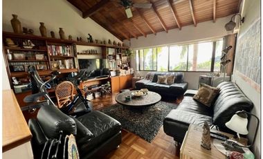 ESPECTACULAR CASA EN EL POBLADO - UNIDAD AVALON
