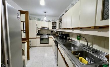 ESPECTACULAR CASA EN EL POBLADO - UNIDAD AVALON