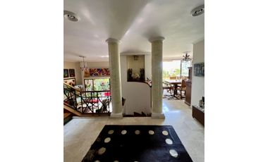 ESPECTACULAR CASA EN EL POBLADO - UNIDAD AVALON