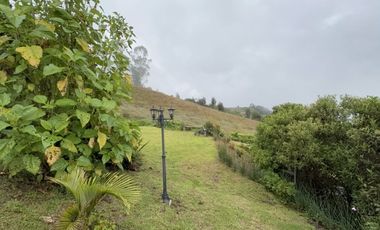 SE VENDE FINCA EN ZIPACÓN, VEREDA CHUSCAL, CON DOS CASAS