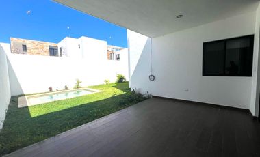Casa en Privada de 4 recámaras con Piscina y Amenidades