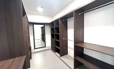 Casa en Privada de 4 recámaras con Piscina y Amenidades