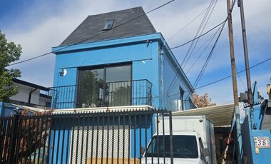 CASA COMERCIAL EN LAS CONDES
