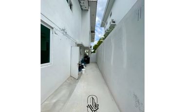 Se vende o alquila casa en Altos de Panama Condado Del rey - rt