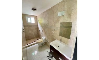 Se vende o alquila casa en Altos de Panama Condado Del rey - rt