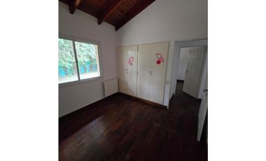 CHACRAS DE LA VILLA! 4 DOR, 2 BAÑOS QUINCHO JARDIN PISCINA