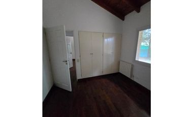 CHACRAS DE LA VILLA! 4 DOR, 2 BAÑOS QUINCHO JARDIN PISCINA