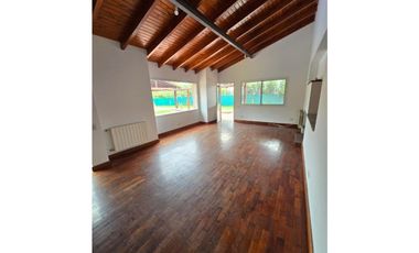 CHACRAS DE LA VILLA! 4 DOR, 2 BAÑOS QUINCHO JARDIN PISCINA