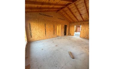 EN VENTA DOS CASAS A TERMINAR EN BARRIO ANDÉN, EL BOLSÓN CA-354