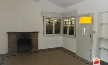 Casa en alquiler c/ cochera en Mendiolaza