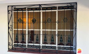 Casa en alquiler c/ cochera en Mendiolaza