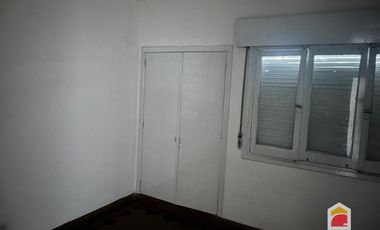 Casa en alquiler c/ cochera en Mendiolaza