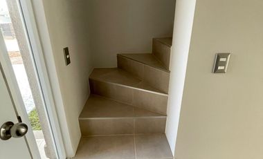 ARRIENDO CASA 4HAB 3BA PADRE HURTADO