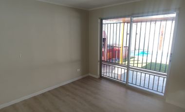 CASA EN SECTOR RESIDENCIAL AMPLIA LUMINOSA
