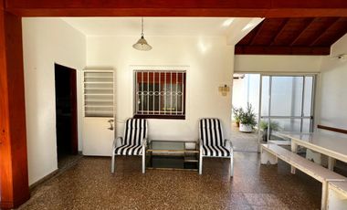 Casa 4 ambientes en venta en Olivos