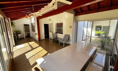 Casa 4 ambientes en venta en Olivos