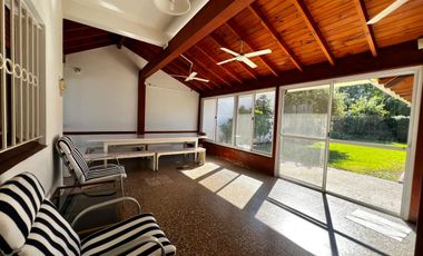 Casa 4 ambientes en venta en Olivos