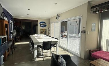 Casa 4 ambientes en dos plantas en alquiler - Barrio Privado Ombúes de Hudson