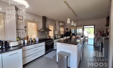 Casa en alquiler 4 ambientes - Maschwitz