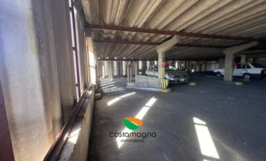 Cochera frente al Mercado Norte