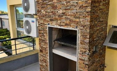 Departamento 3 ambientes con balcón y cochera en alquiler - Fincas de Iraola II