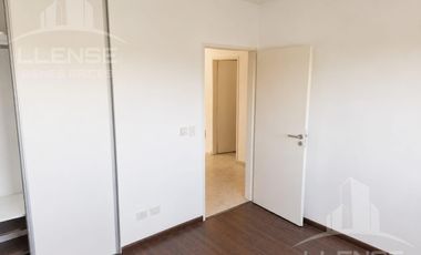 Departamento 3 ambientes con balcón y cochera en alquiler - Fincas de Iraola II
