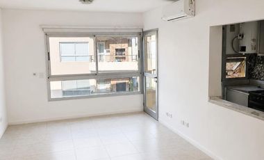 Departamento 3 ambientes con balcón y cochera en alquiler - Fincas de Iraola II
