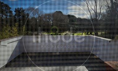Casa a la venta en Costa del Este - Calle Los Geranios e/ Malvones y Madreselvas al 1023