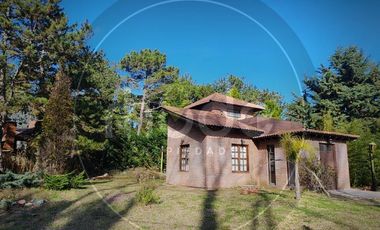 Casa a la venta en Costa del Este - Calle Los Geranios e/ Malvones y Madreselvas al 1023
