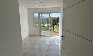 VENTA Casa 3 dormitorios. Barrio Terralta