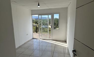 VENTA Casa 3 dormitorios. Barrio Terralta