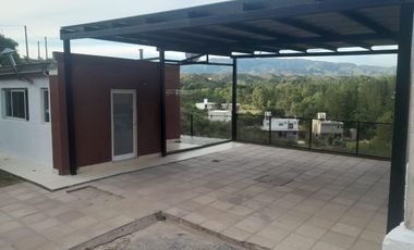 VENTA Casa 3 dormitorios. Barrio Terralta